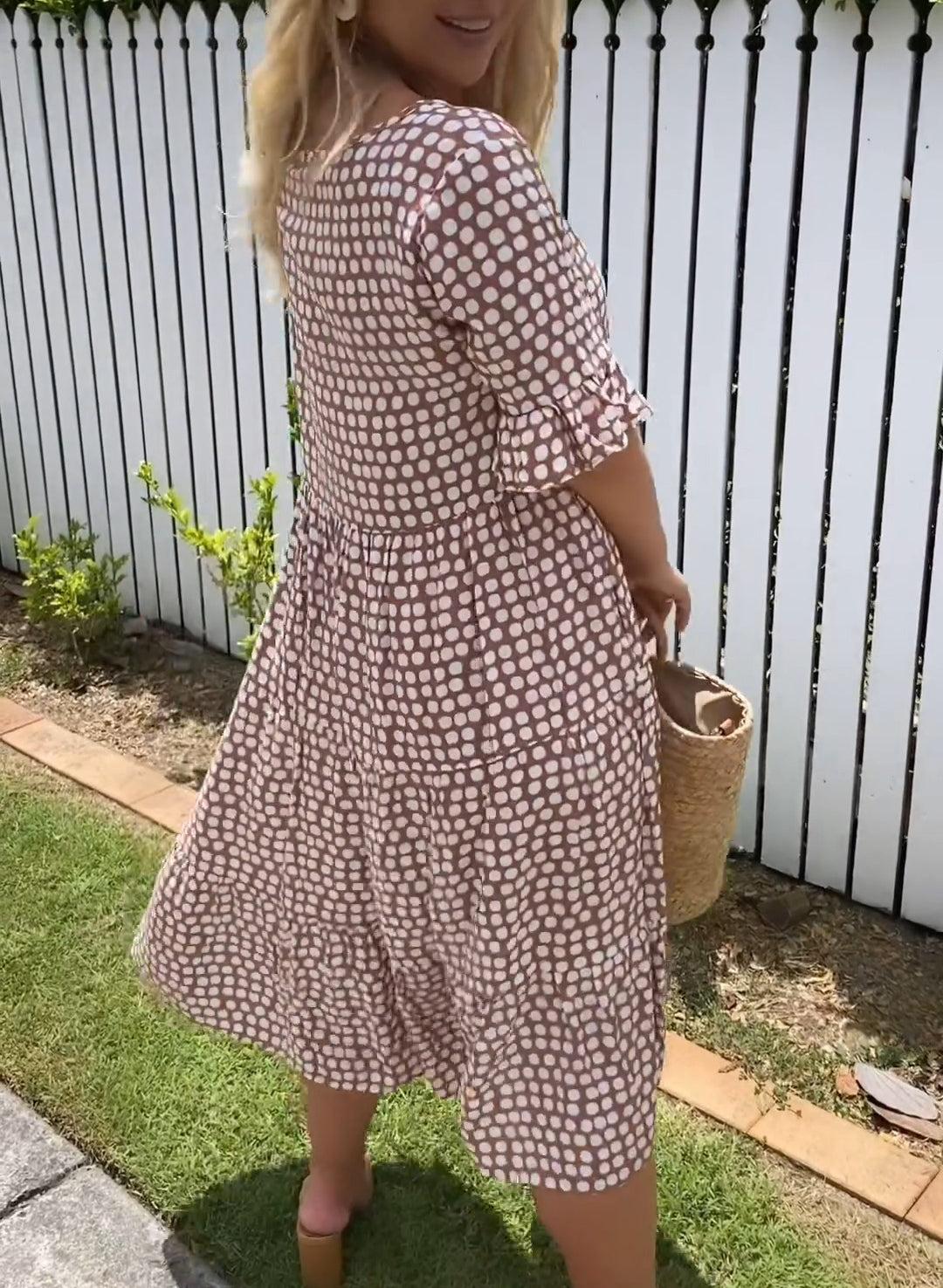 Chelsea - Short-sleeved midi dress