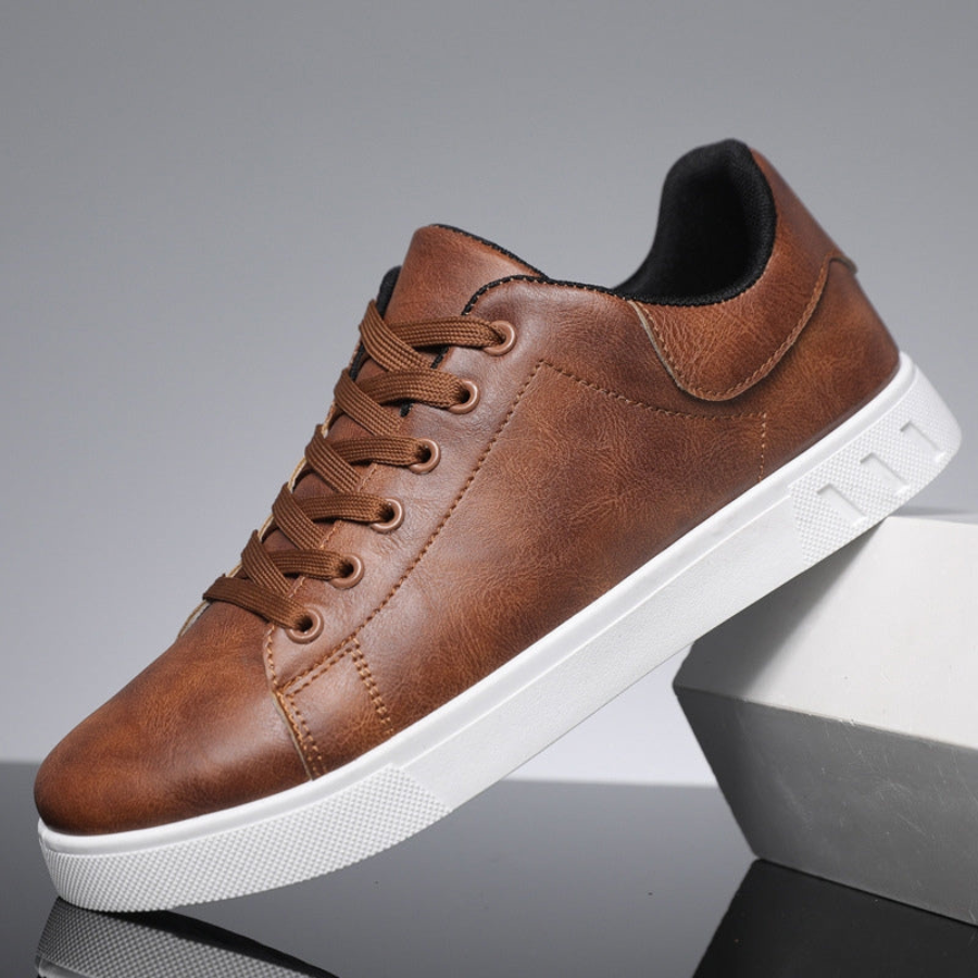 Andrew | Men's Classic Low Top Lace-Up Sneakers
